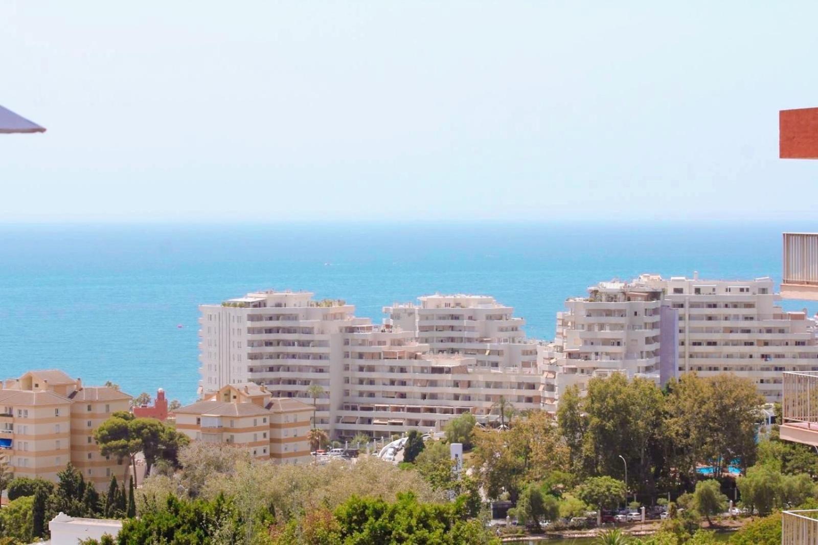 Bythewave Apartments Benalmadena Ngoại thất bức ảnh