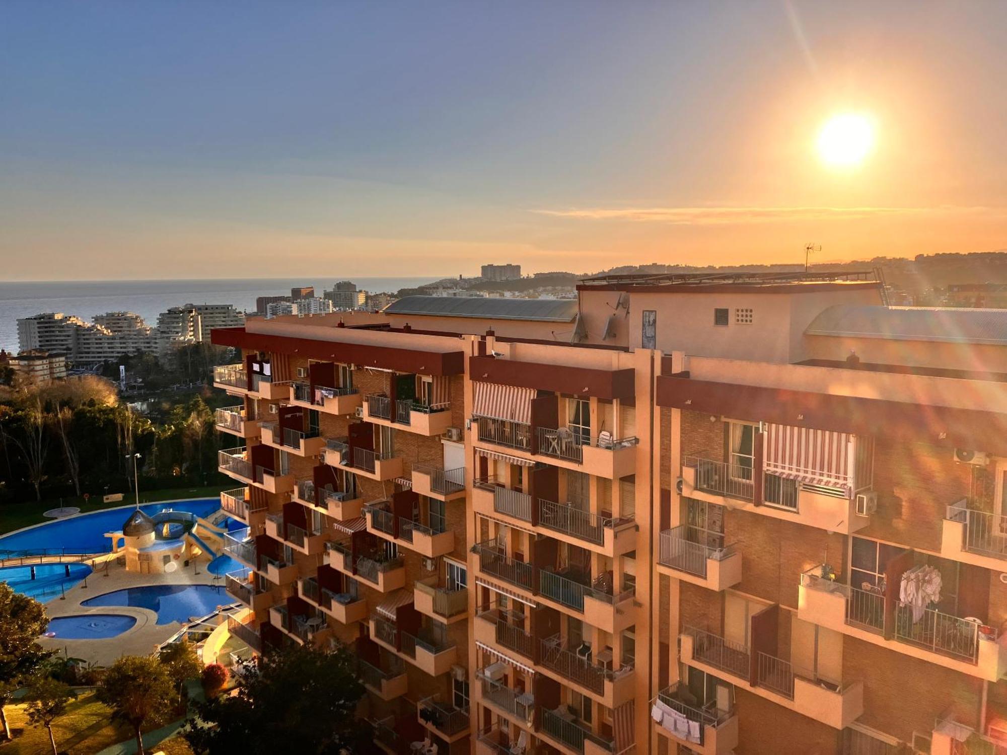 Bythewave Apartments Benalmadena Ngoại thất bức ảnh